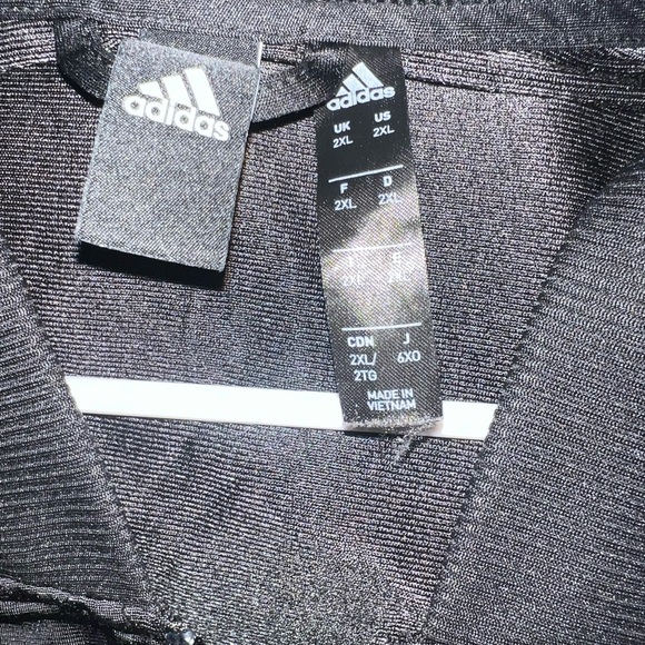 Adidas lightweight jacket - Picture 5 of 5